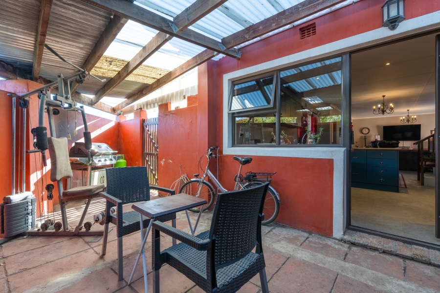 4 Bedroom Property for Sale in Edgemead Western Cape